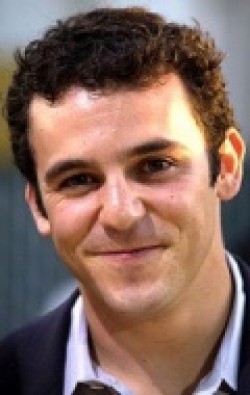 Fred Savage - director Fred Savage
